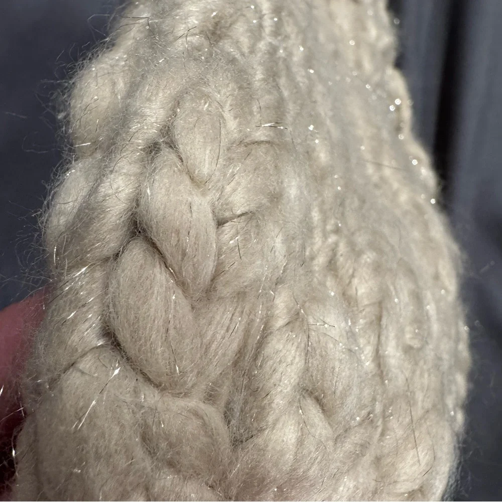 Lucky Brand Chunky Knit mitten with shimmery yarn NWT